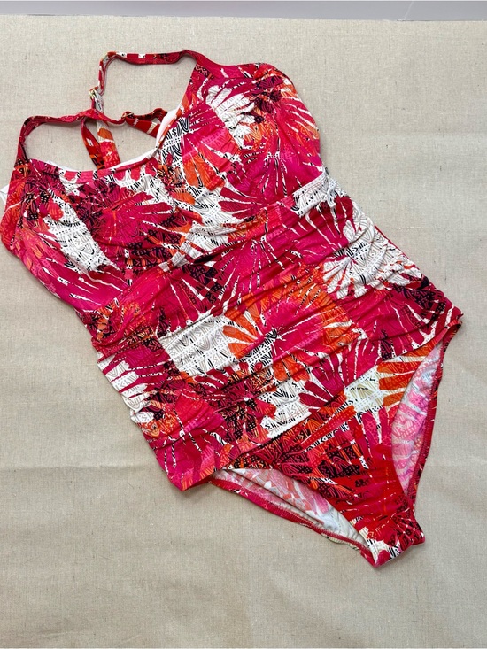 It Figures! Other - NWOT - IT Figures! Women’s Ruched One-Piece Swimsuit w/ Support Sz 18W Tropical